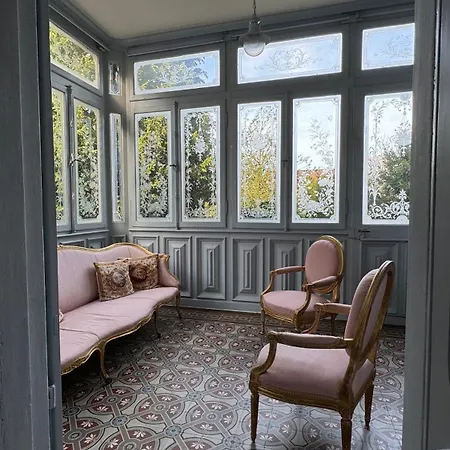 Entire Villa Imperial In Central Zurich *