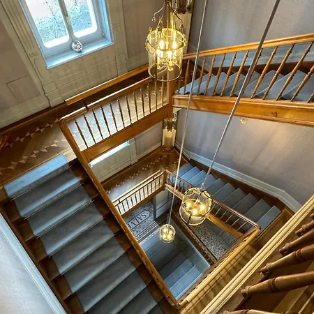 Private Luxury In