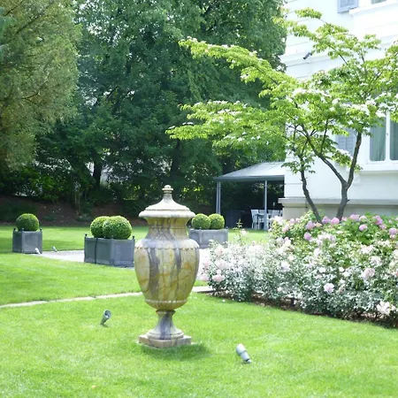 Entire Villa Imperial In Central Zurich