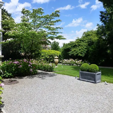Private Luxury In Villa Zurigo