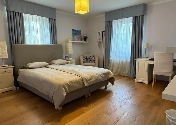 Private In Villa Zurich