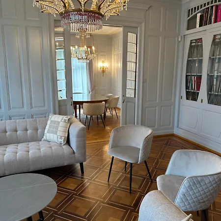 Вілла Entire Villa, Your Private Luxury Escape With In House Staff *